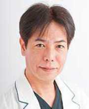 久留米総合美容外科の伊波勇人先生